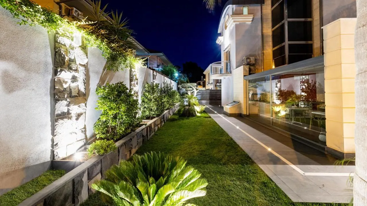 Zaffiro Lavico Rooms Etna Nature Sea Acireale