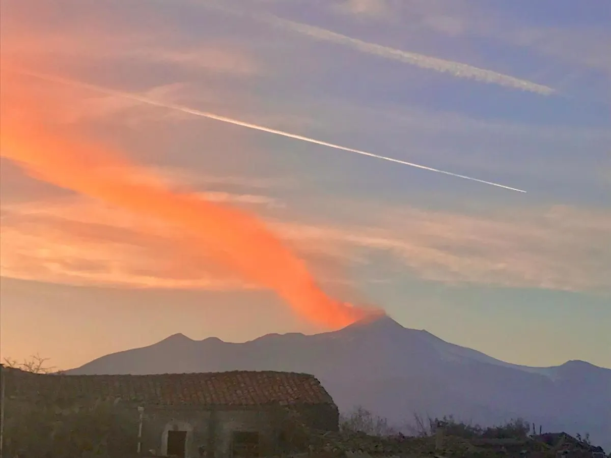 Zaffiro Lavico Rooms Etna Nature Sea Acireale 0*,