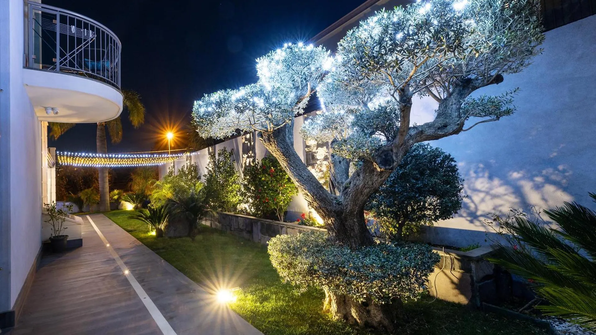 Maison d'hôtes Zaffiro Lavico Rooms Etna Nature Sea Acireale Italie