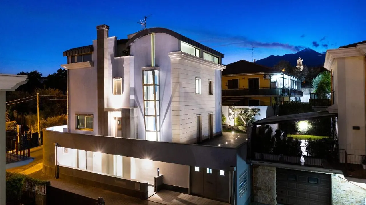 Zaffiro Lavico Rooms Etna Nature Sea Acireale 0*,  Italien